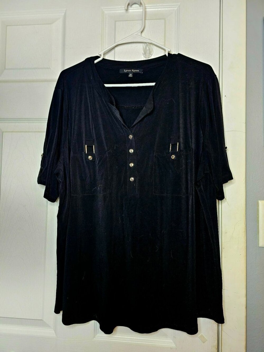 Lynn Ryan Women's 2X Black Short Sleeved Henley-Style Button Blouse